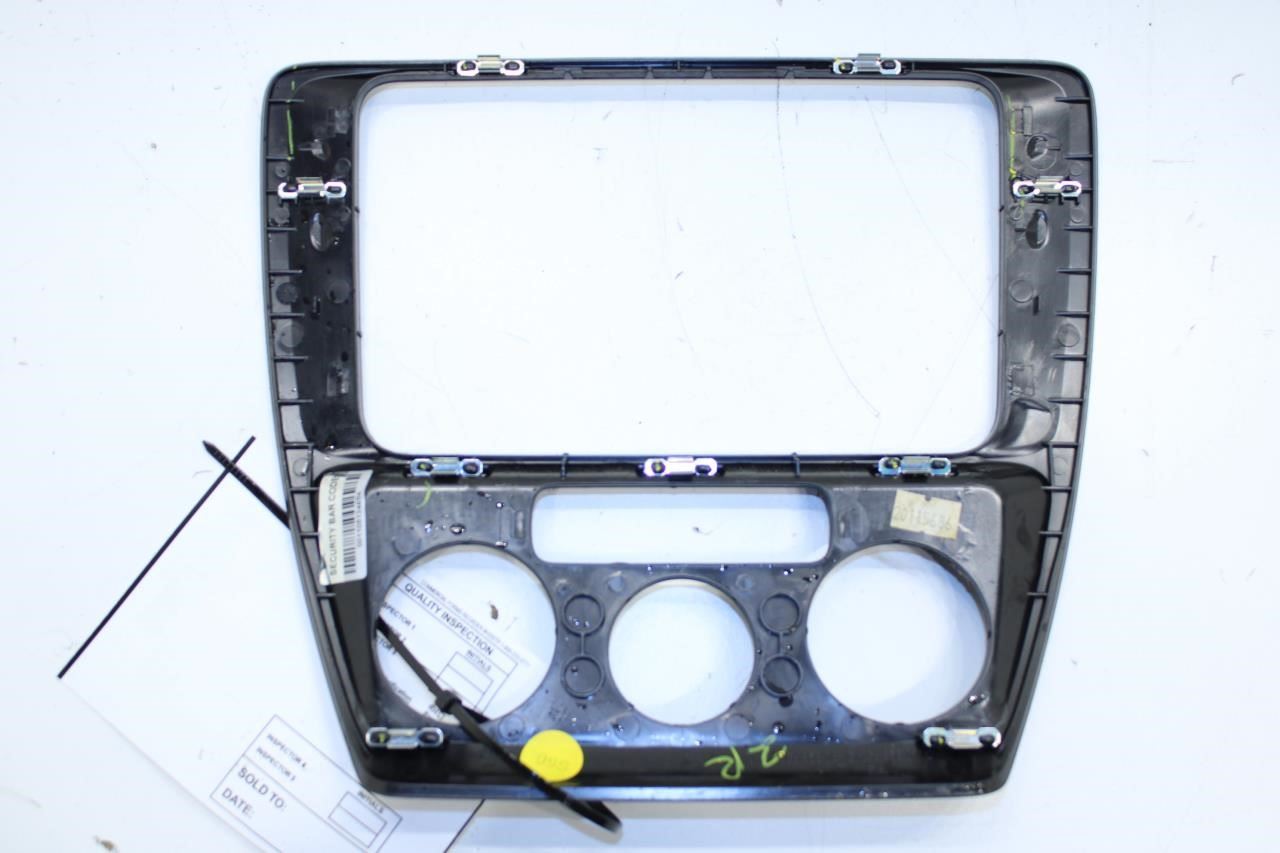 15-18 Volkswagen Jetta Center Dash Radio Climate Trim Bezel 5C6-858-069-C-1QB - Alshned Auto Parts