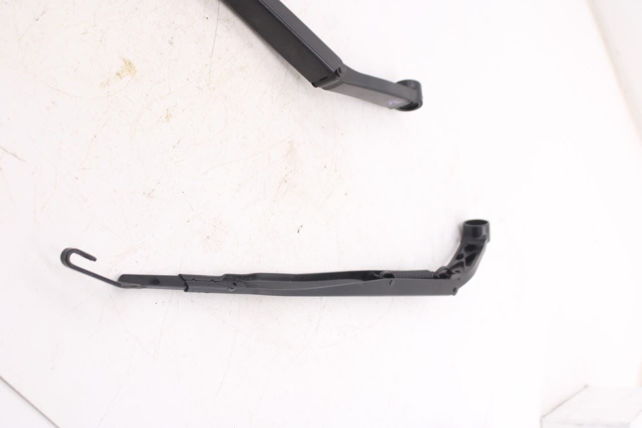 2020-2026 Toyota Corolla LE Front Right and Left Windshield Wiper Arm 85211023902