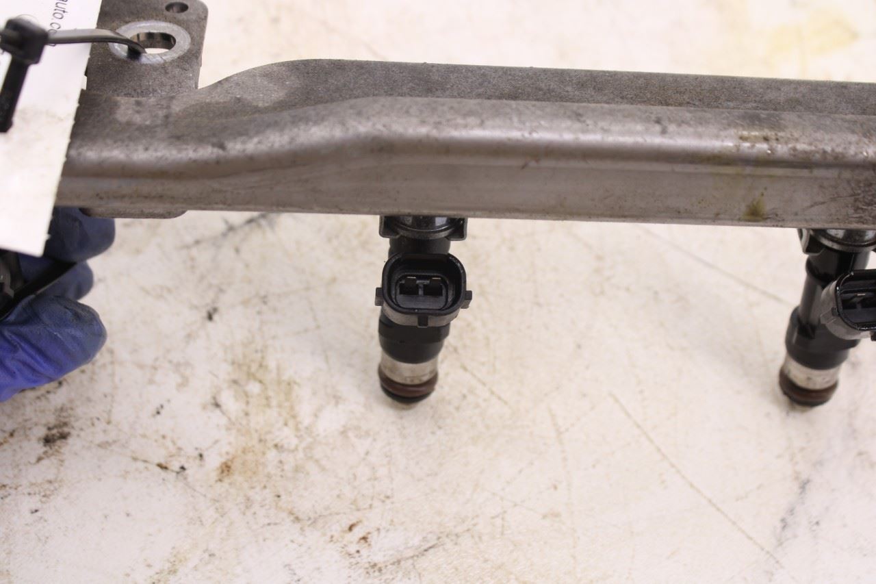 2013-2019 Nissan Sentra SV 1.8L FWD Fuel Rail with Injectors 16600-3RC0A OEM10