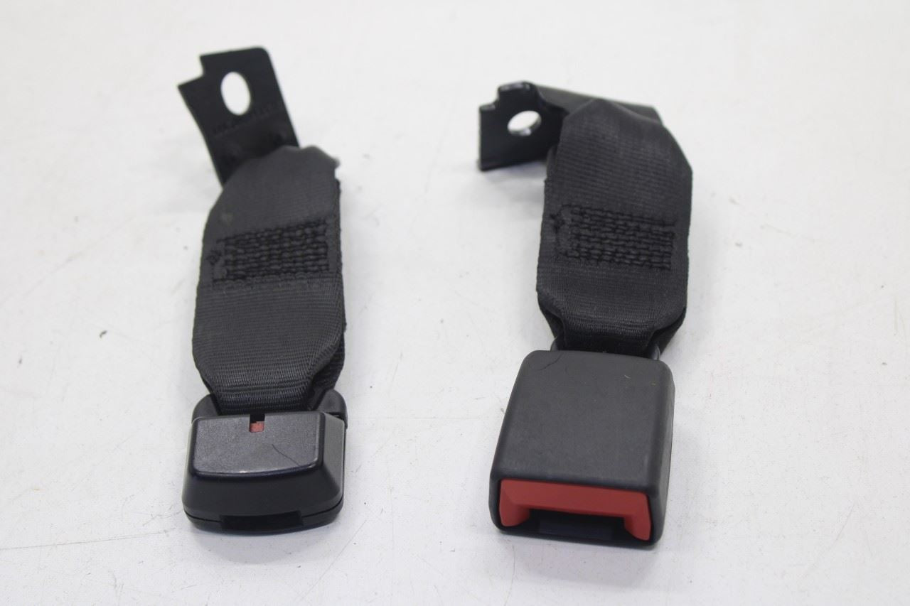 17-19 Alfa Romeo Giulia Rear RH and LH Center 2nd Row Seat Belt Buckle Set of 4 - Alshned Auto Parts