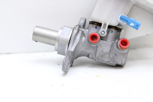 2019-2022 Jeep Cherokee 3.2L Brake Master Cylinder w/ Reservoir 68418190AB OEM - Alshned Auto Parts