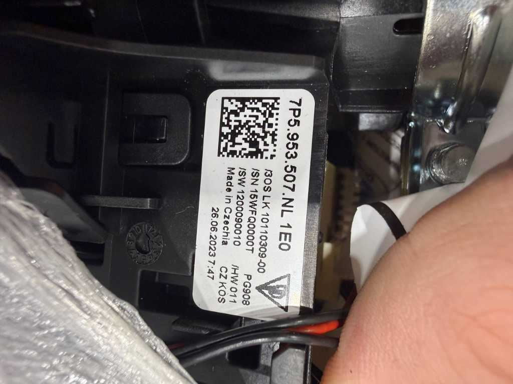 11-25 Porsche Cayenne S 4.8L AWD Steering Column Light Turn Signal Wiper Switch16