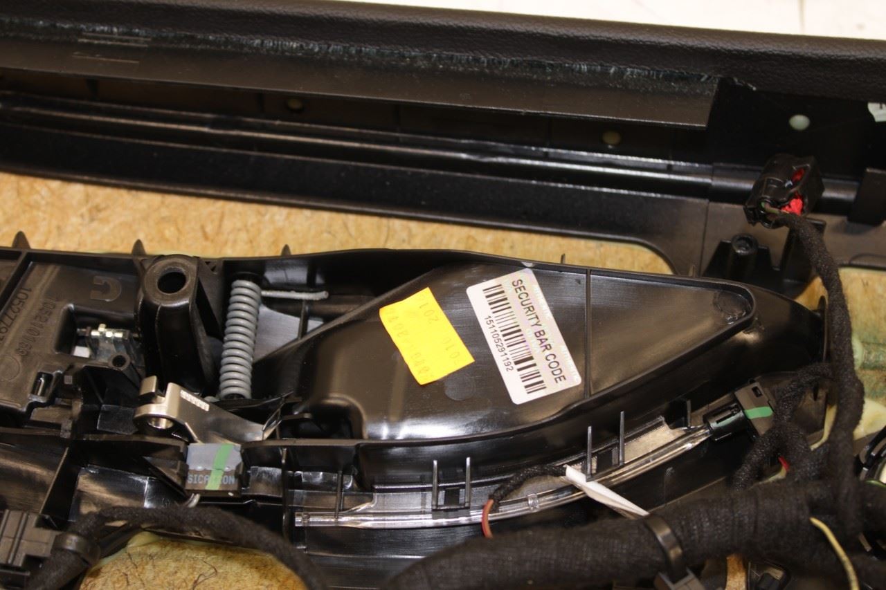 2014-2020 Maserati Ghibli S Q4 Rear Right Passenger Door Trim Panel 670049692 - Alshned Auto Parts