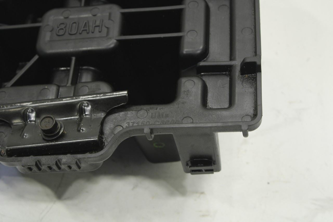 2015-2020 Kia Sorento LX 3.3L FWD Battery Tray Holder Assembly 37150-C6000 OEM - Alshned Auto Parts