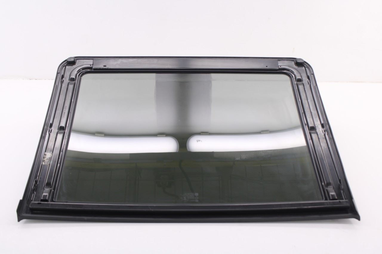 2018-2024 Chevrolet Equinox LT Roof Front Sunroof Window Glass 84374350 OEM6