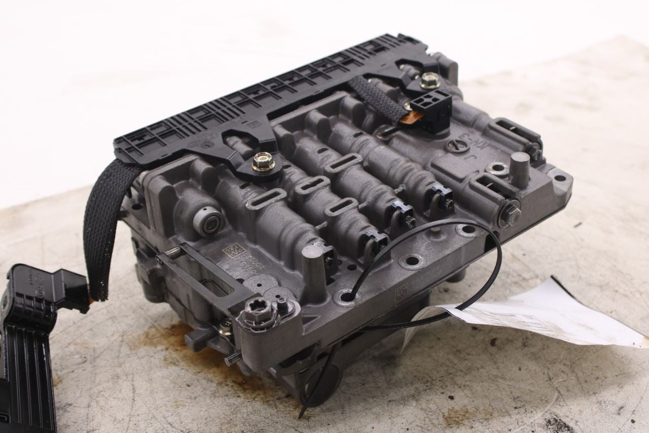 2016-2020 Kia Optima EX 2.4L FWD 6-Spd Auto Transmission Valve Body with Oil Pan6