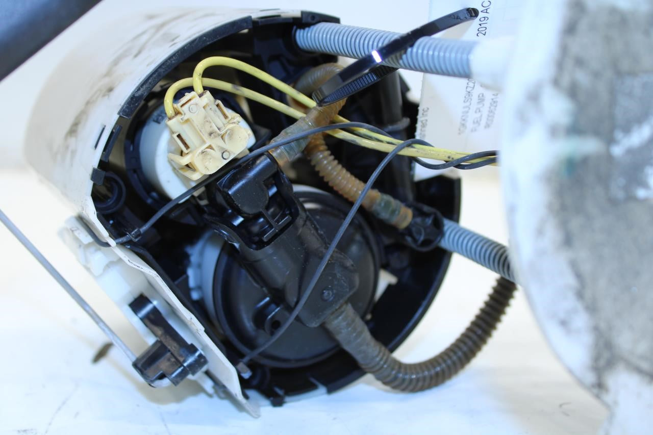 2017-2023 GMC Acadia SLT-1 3.6L Fuel Pump Assembly 84479077 OEM - Alshned Auto Parts