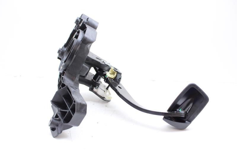 2024-2025 Chevrolet Trax Brake Foot Stop Pedal w/ Travel Sensor 60009134 OEM - Alshned Auto Parts
