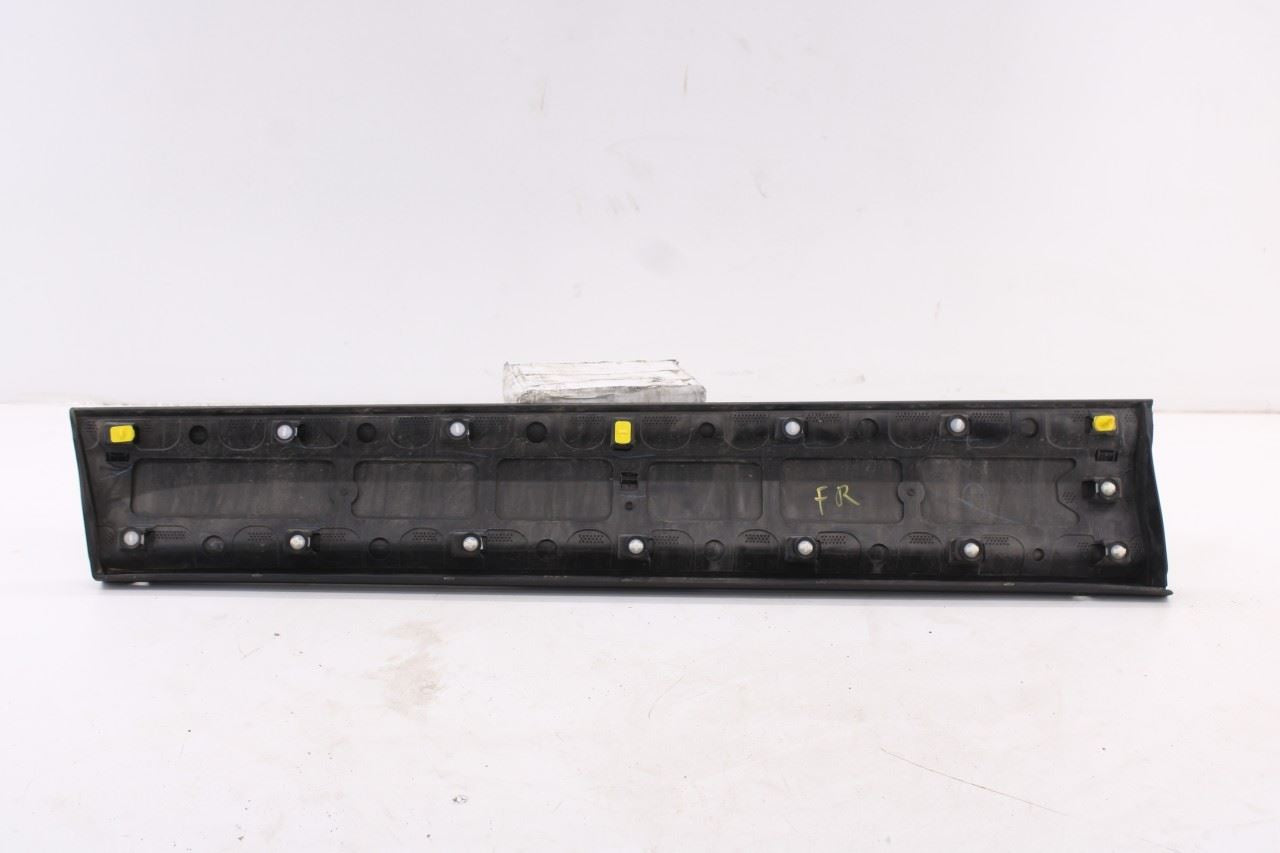 2018-2024 Chevrolet Equinox LT Front Right Door Lower Garnish Molding 848532745