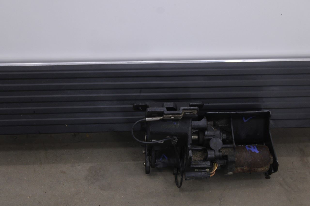 2018-2024 Ford Expedition Limited Power Left Side Running Step Board 122.5'' WB - Alshned Auto Parts