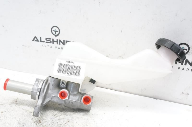 2021-2026 Hyundai Santa Fe 2.5L Brake Master Cylinder w/ Reservoir 58510-R50000