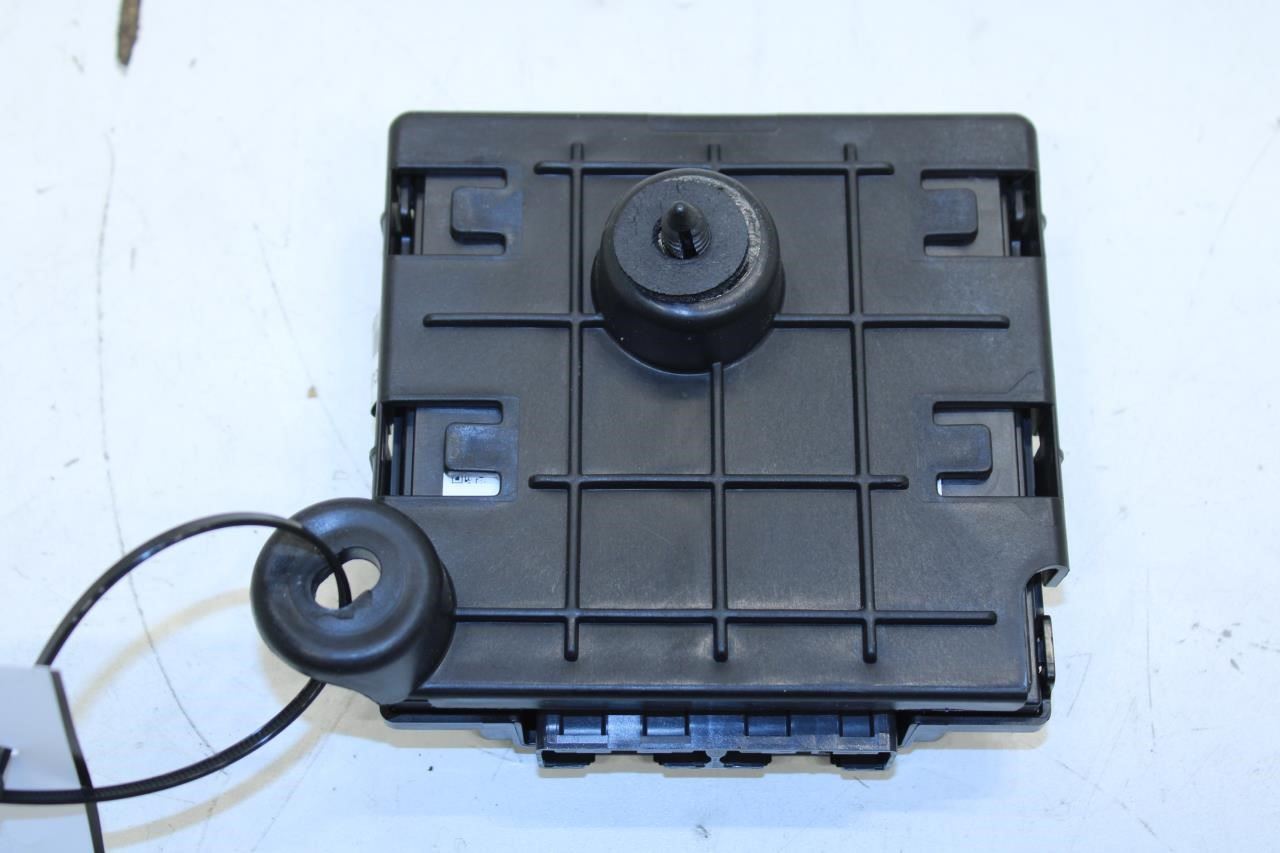 2019-21 Chevrolet Equinox LT 1.5L Rear Keyless Entry Control Module 13523254 OEM - Alshned Auto Parts