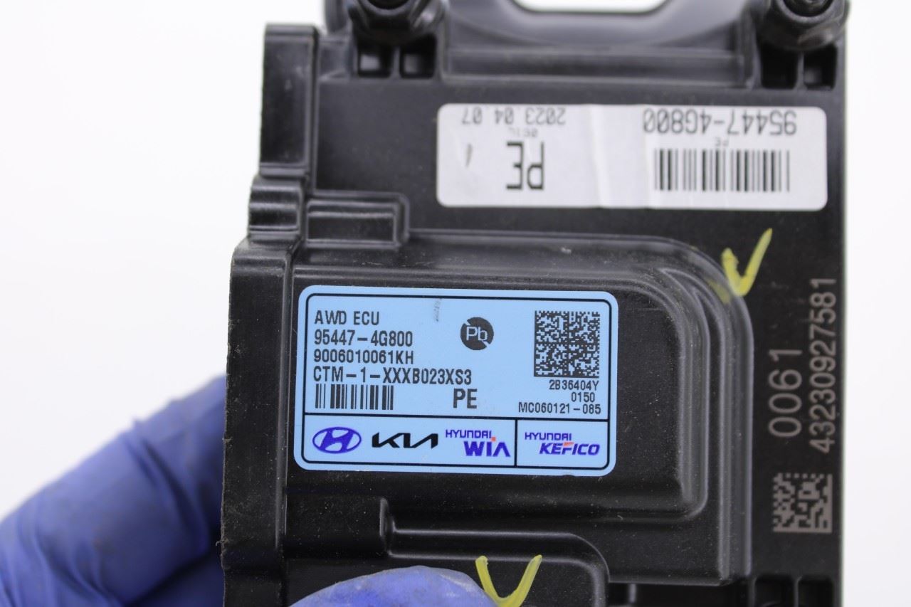 21-2023 Hyundai Santa Fe SEL 2.5L Transfer Case Control Module TCCM 95447-4G8001
