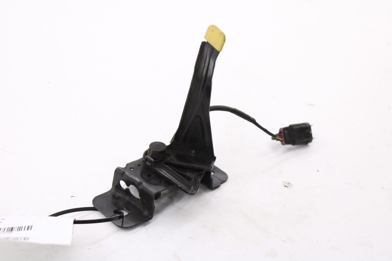 2018 Chevrolet Equinox LT Front Hood Auxiliary Latch Lock w/ Sensor 84300383 OEM - Alshned Auto Parts