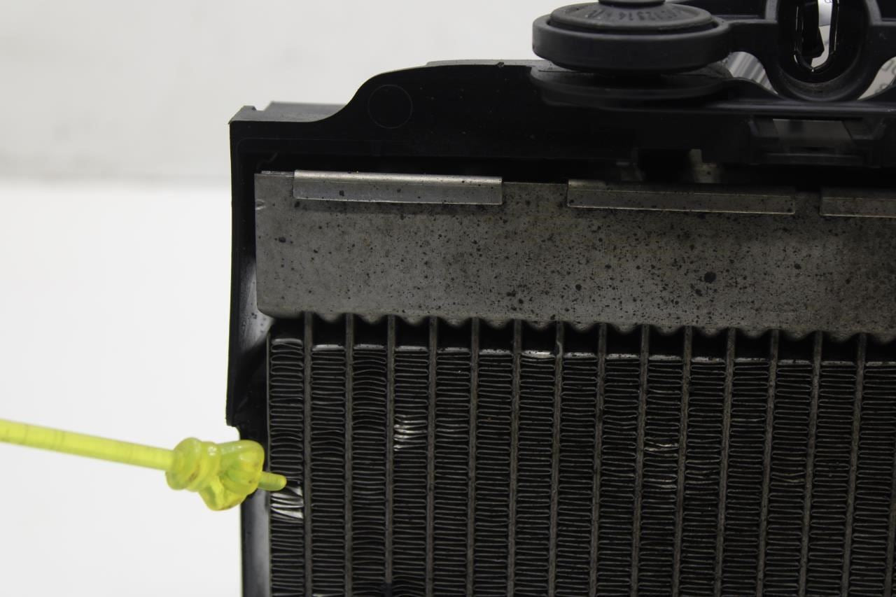 10-15 BMW 750i xDrive 4.4L Engine Left Side Auxiliary Oil Cooler Radiator *ReaD* - Alshned Auto Parts