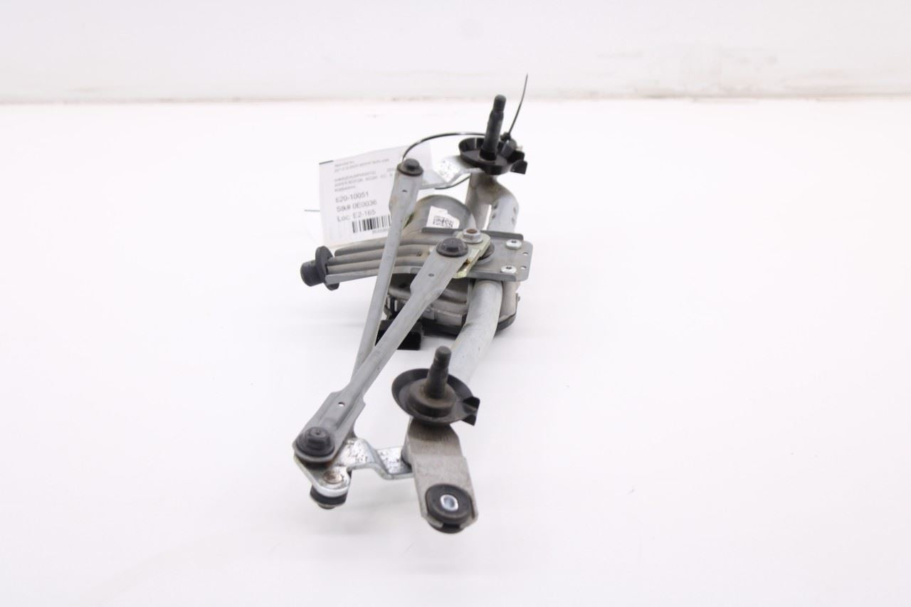21-23 Hyundai Santa Fe SEL Front Windshield Wiper Transmission Linkage w/ Motor3