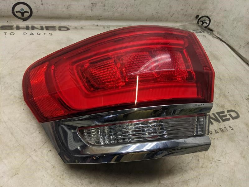 19-21 Jeep Grand Cherokee Rear Driver Left Side Outer Tail Light Lamp 68110017AG0