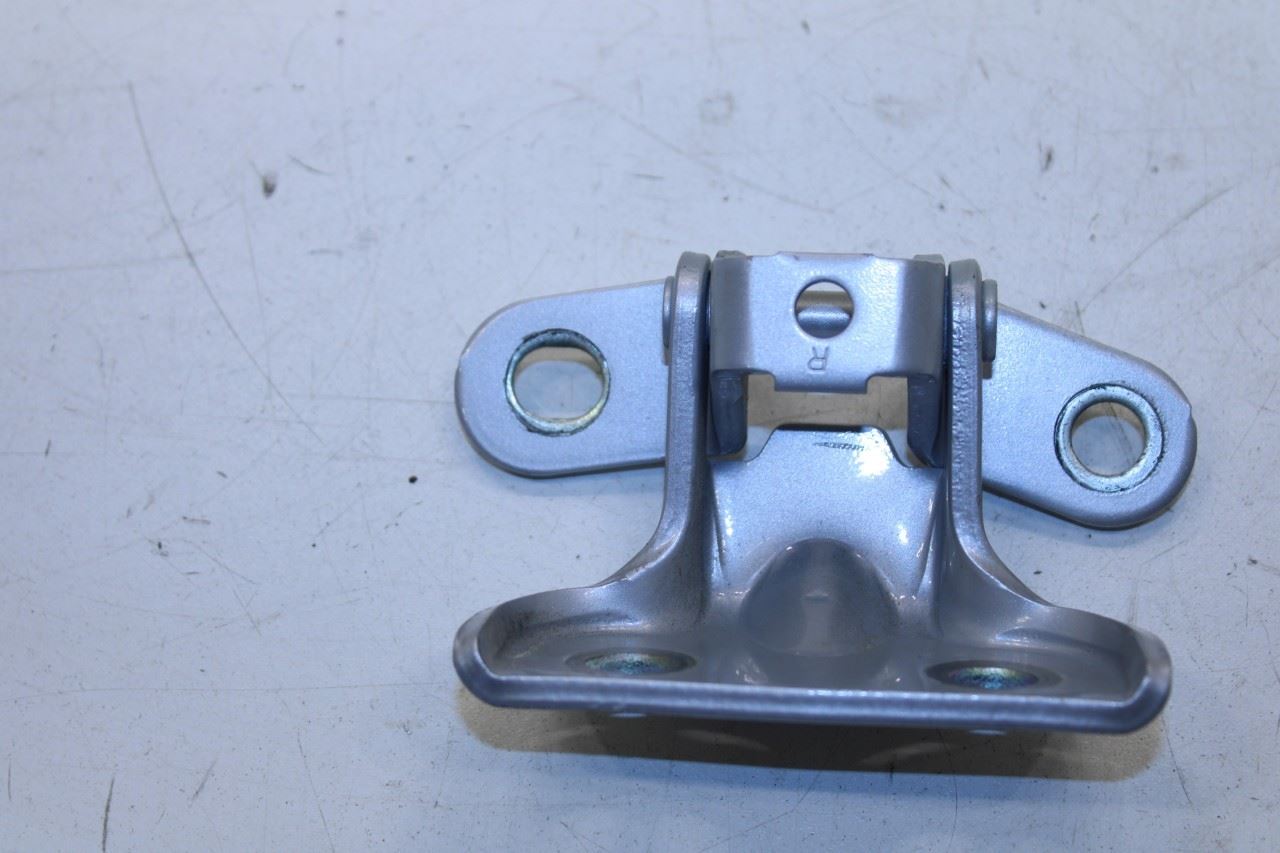 2020-2025 KIA Soul LX Rear Right Passenger Side Door Hinge Upper and Lower Pair - Alshned Auto Parts