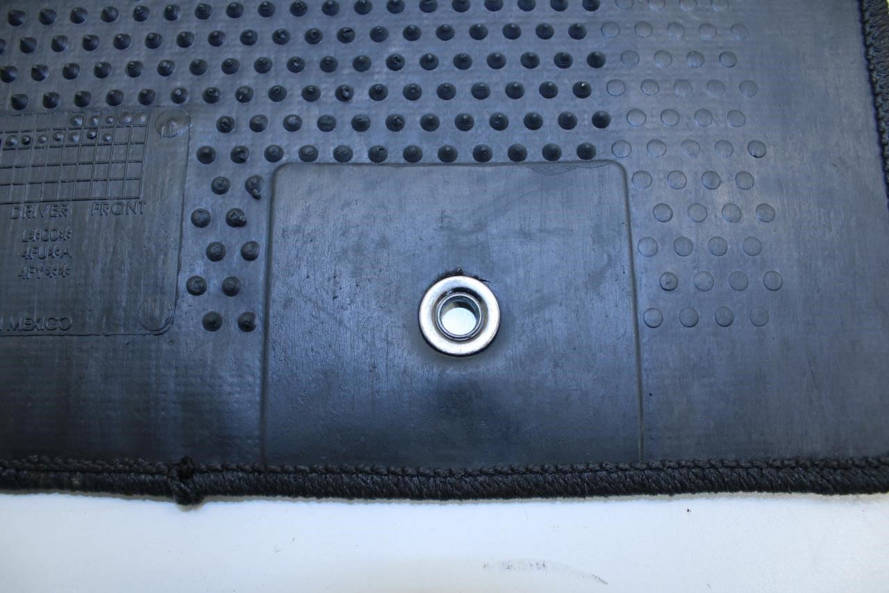 13-19 Nissan Sentra SV Front and Rear Interior Carpet Floor Mats 999E2-L2000 OEM - Alshned Auto Parts