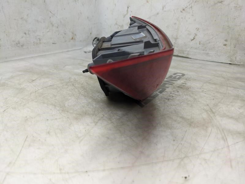16-18 Hyundai Elantra SE 2.0L Rear Right Side Inner Tail Light Lamp 92404-F30003