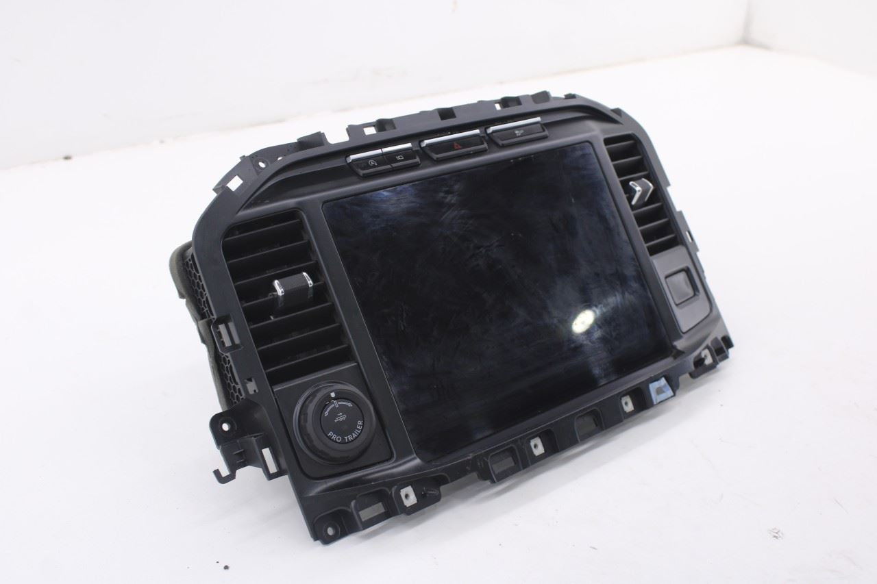 2021-25 Ford F150 XLT Supercrew Navi Media Information 12.0 Display w/ Air Vents2