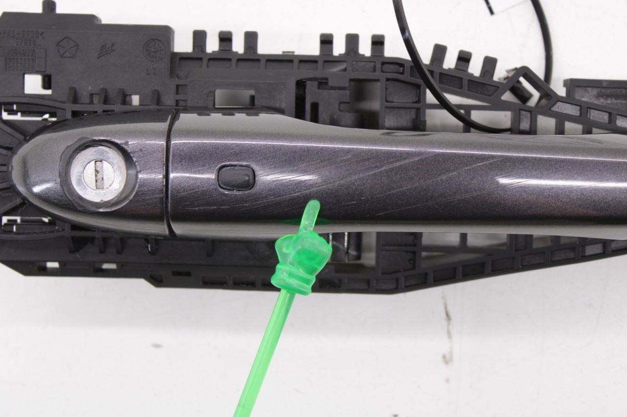 2014-23 Jeep Cherokee Limited Front Driver Left Side Door Exterior Handle *ReaD* - Alshned Auto Parts