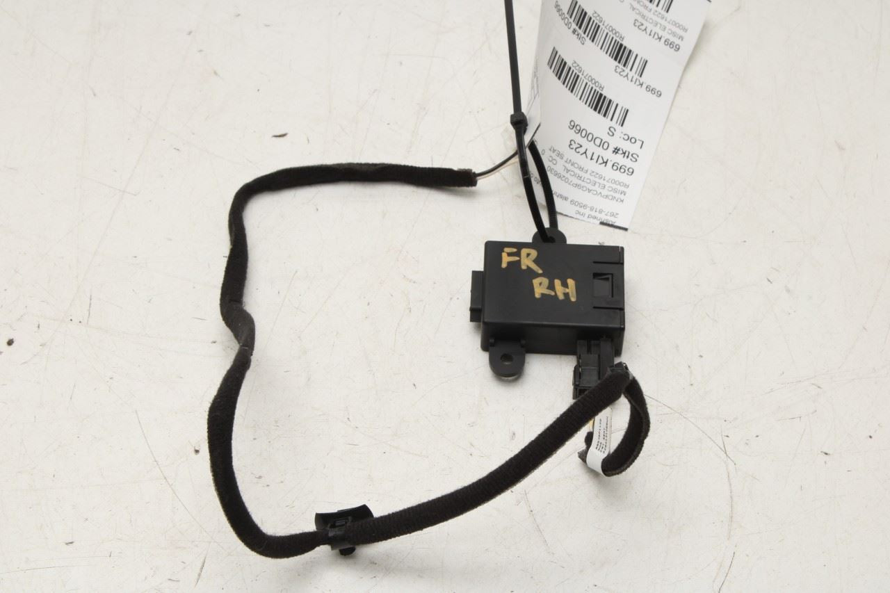 2023-2024 Kia Sportage Hybrid EX Front Right Side Seat USB Port Charger w/ Cable - Alshned Auto Parts