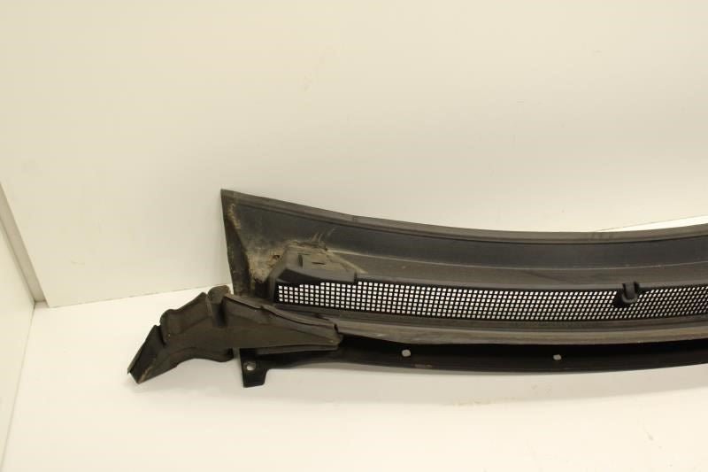 2018-2021 Buick Enclave FR Windshield Cowl Vent Grille Cover Panel 84408137 OEM - Alshned Auto Parts