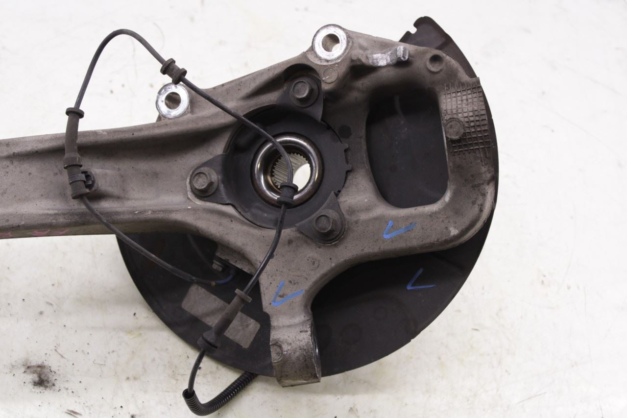 2016-2021 Jeep Grand Cherokee Overland Front Right Side Spindle Knuckle Hub - Alshned Auto Parts