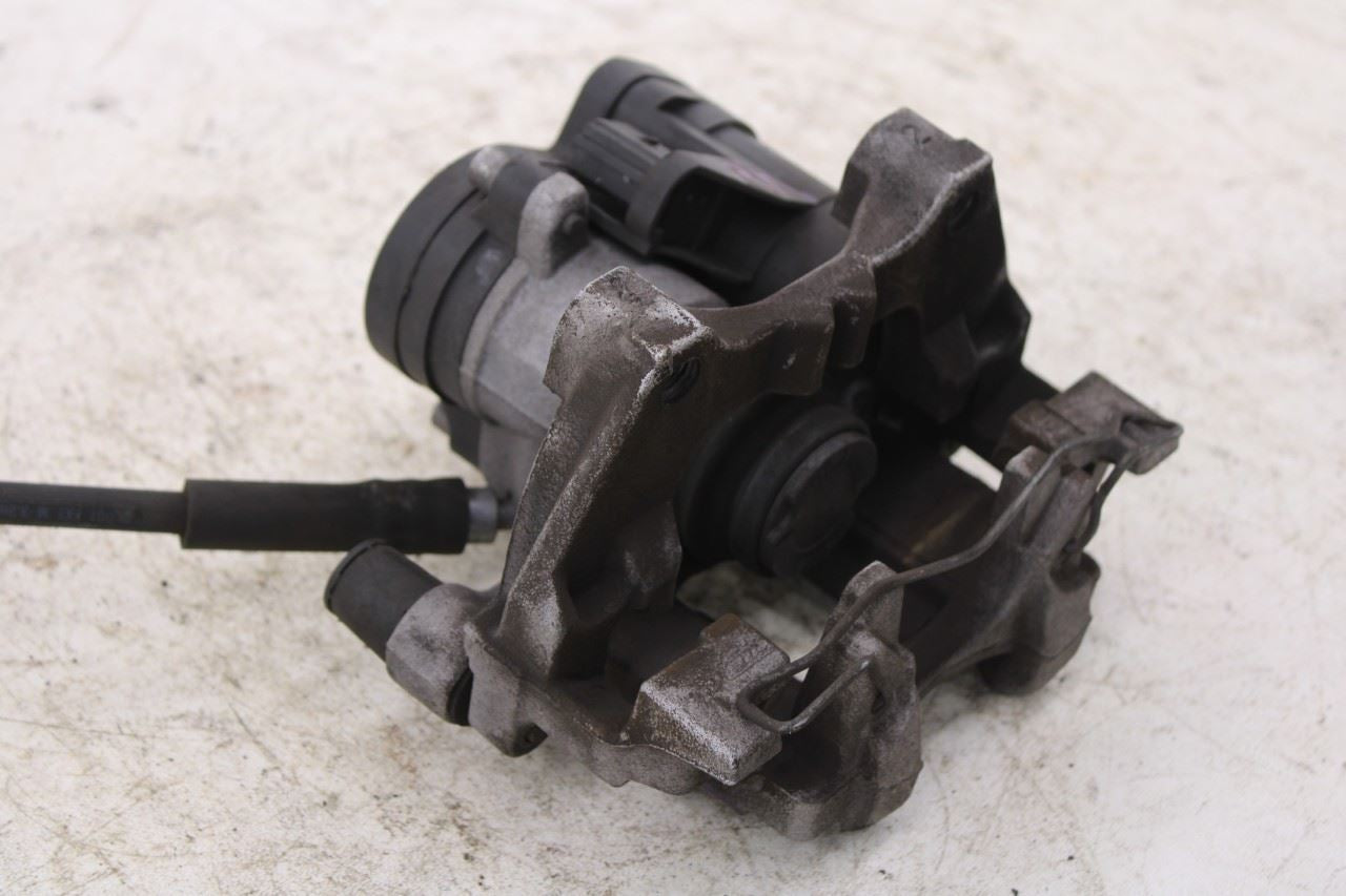 2020-2026 Volkswagen Jetta SE FWD Rear Right Disc Brake Caliper Assy 5QM-615-4069