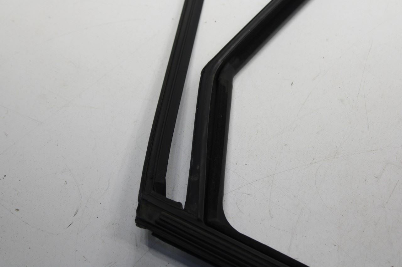 2019-20 Kia Sorento LX Rear Left Door Run Channel Outer Inner Belt Weatherstrip - Alshned Auto Parts