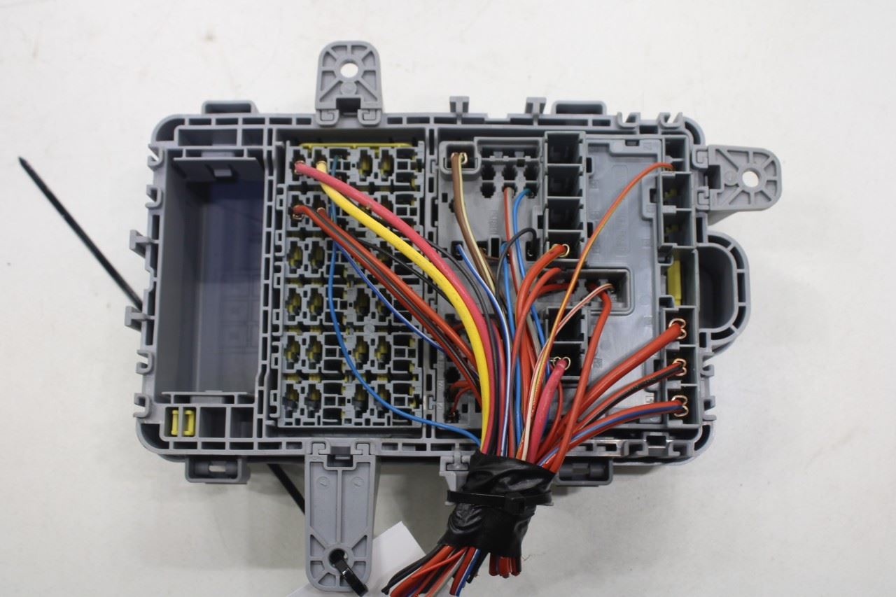 2017-2025 Alfa Romeo Giulia Ti AWD 2.0L Rear Trunk Fuse Relay Box Junction Block - Alshned Auto Parts