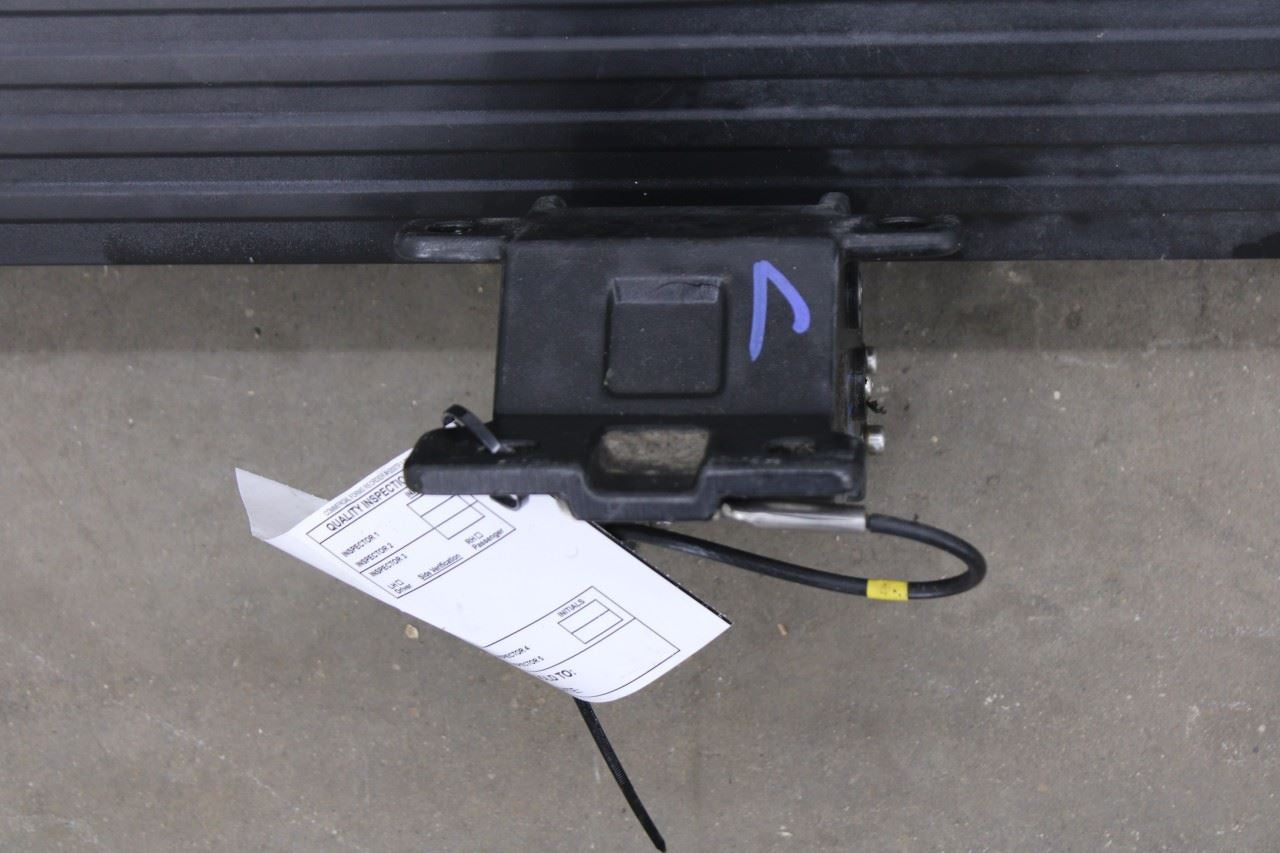 2018-2024 Ford Expedition Limited Power Left Side Running Step Board 122.5'' WB - Alshned Auto Parts