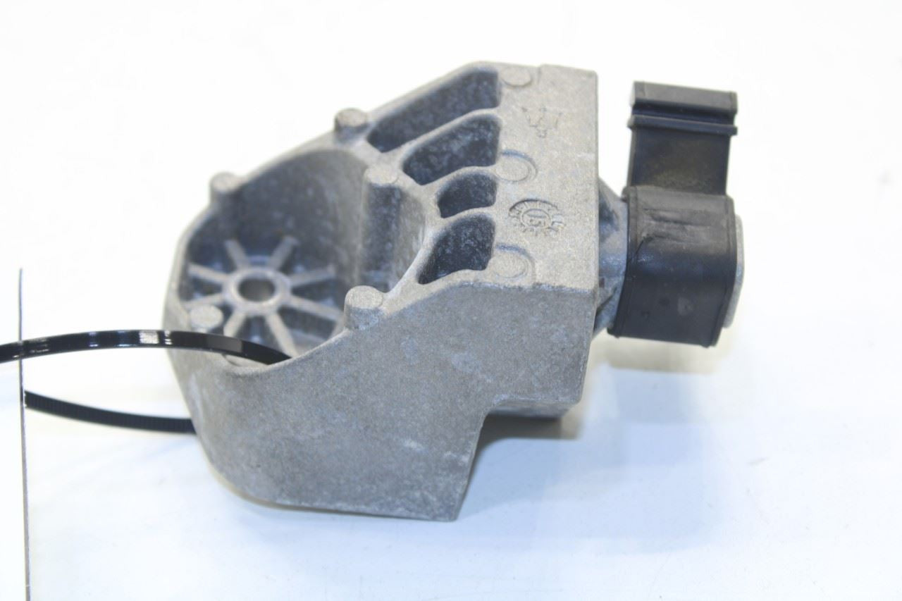 2014-2020 Maserati Ghibli Front Left Side Upper Radiator Mount Bracket 670001323 - Alshned Auto Parts