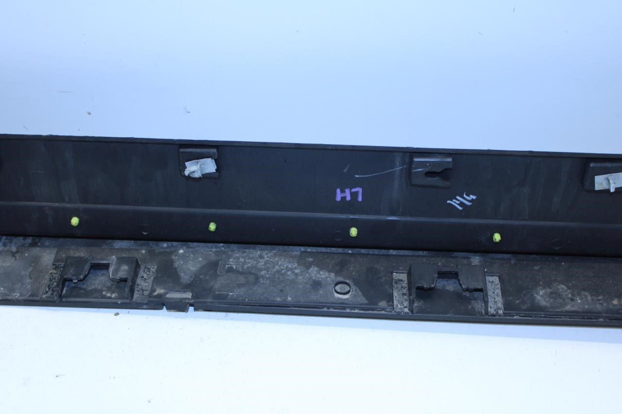 18-2024 Chevrolet Equinox LT Left Rocker Skirt Panel Guard Molding 84713653 OEM - Alshned Auto Parts