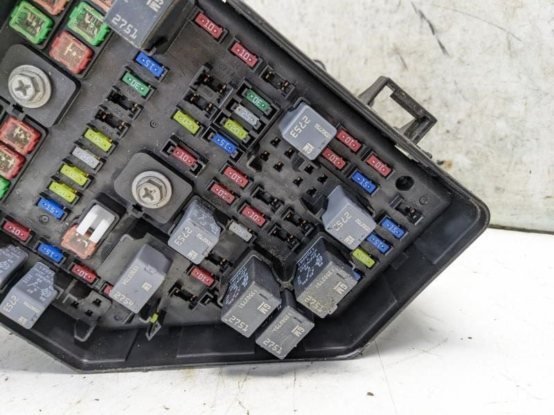 2015-17 Chevrolet Traverse Fuse Box Relay Power Distribution Block 23436804 OEM - Alshned Auto Parts