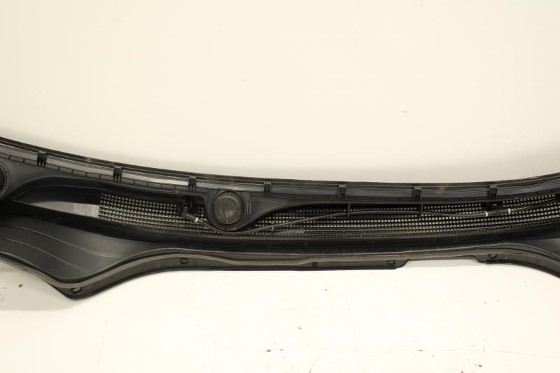 2024-2025 Chevrolet Trax Windshield Cowl Vent Grille Cover Panel 42869717 OEM - Alshned Auto Parts