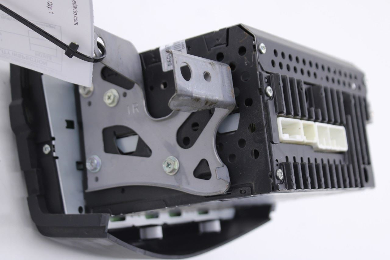 2006-2008 Toyota RAV4 Fujitsu Ten CD Player Radio Faceplate Control w/ Receiver12