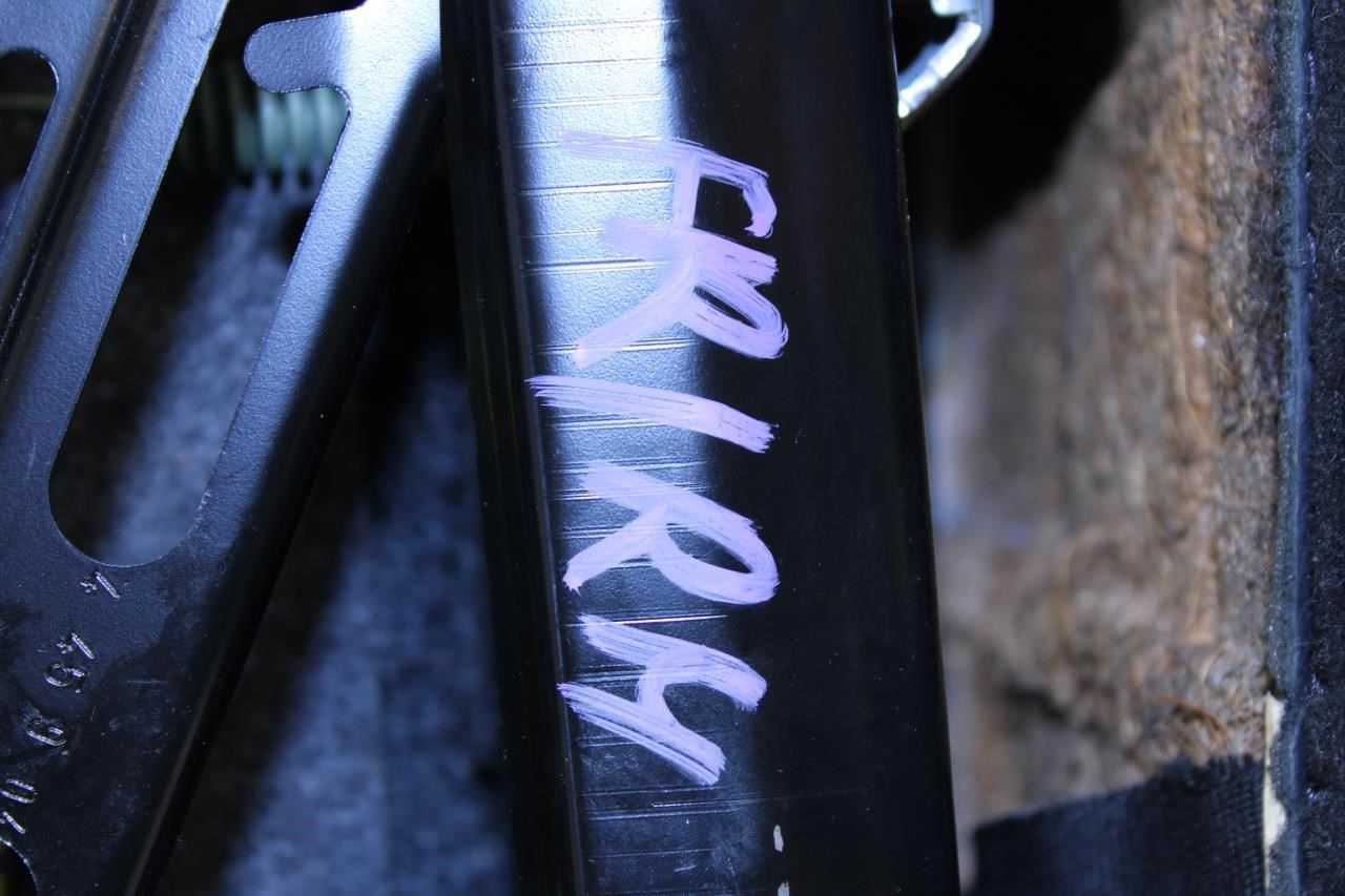 2007-11 Mercedes-Benz S550 Front Right Seat Back Upper Cushion 221-820-30-98 OEM - Alshned Auto Parts