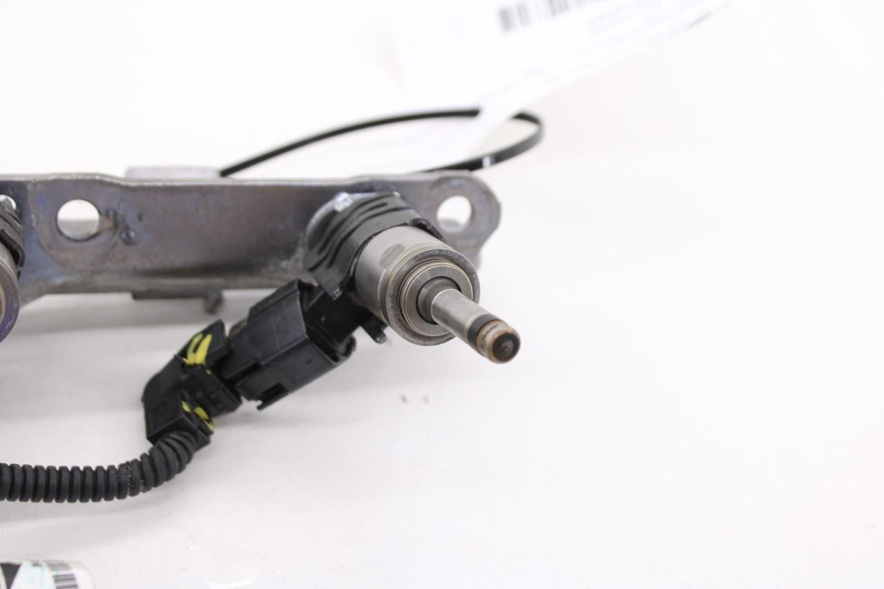 2020-2024 Toyota Corolla LE 2.0L Lower Fuel Rail with Injectors 23814-24011 OEM5