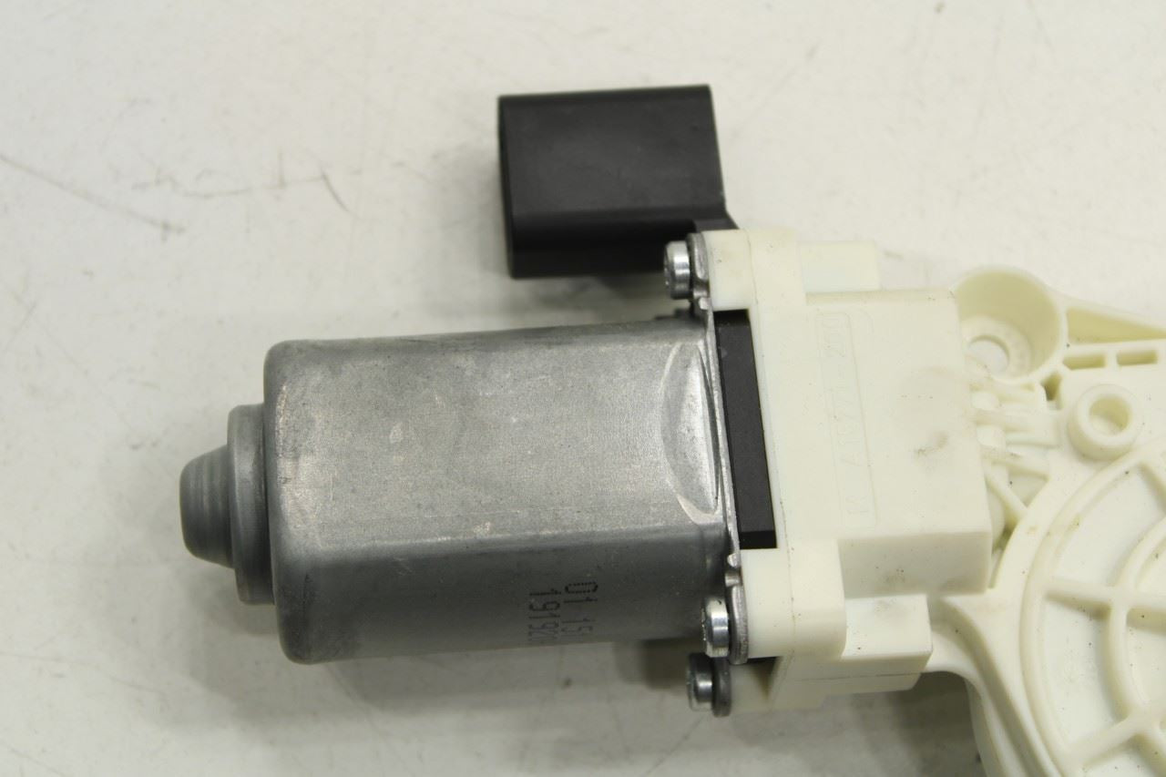 09-2024 RAM 1500 Classic Crew Cab Front Right Door Power Window Motor 68044804AA - Alshned Auto Parts