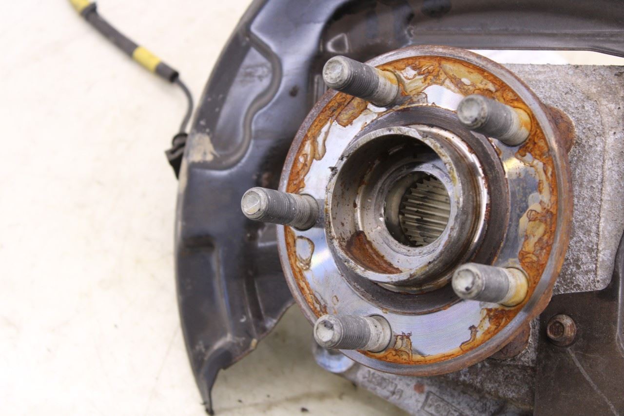 2014-2020 Lincoln MKZ Reserve Rear Right Passenger Side Spindle Knuckle Hub - Alshned Auto Parts