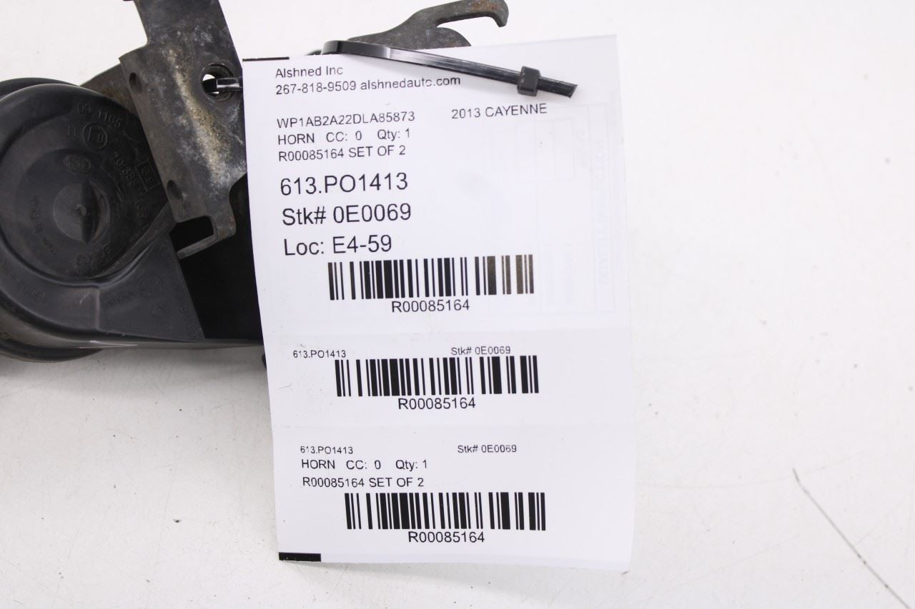 2011-2016 Porsche Cayenne S High and Low Note Horn w/ Bracket 958-951-184 OEM8