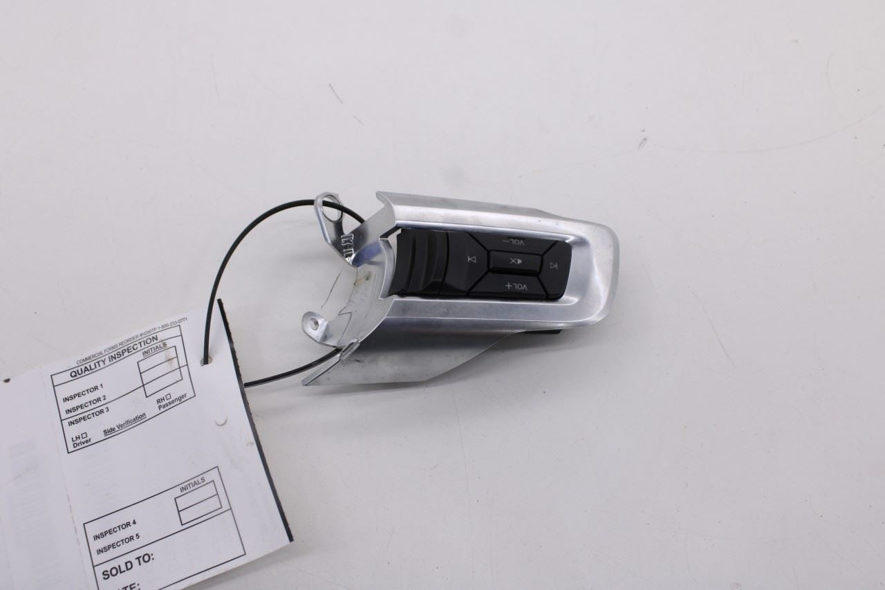 2015-23 Ford Mustang GT 5.0L Steering Wheel Upper Control Switch Buttons w/ Trim9