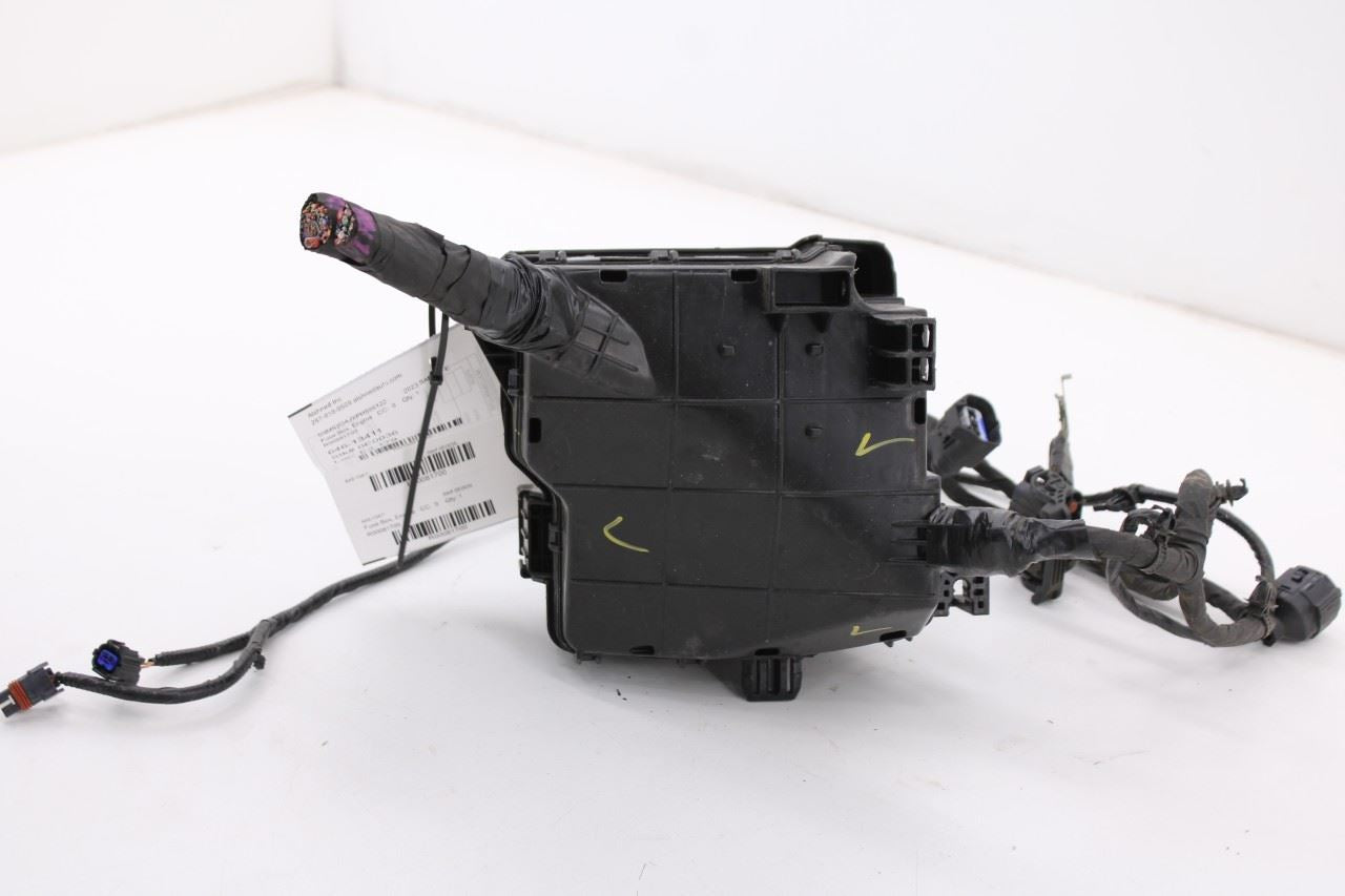 2021-23 Hyundai Santa Fe SEL 2.5L AWD Engine Bay Fuse Relay Box w/ Wire Harness - Alshned Auto Parts