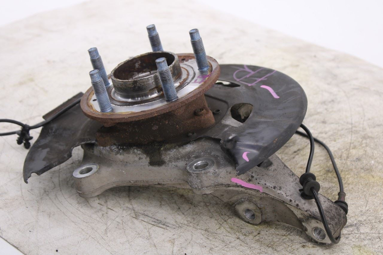 18-24 Chevrolet Equinox LT 1.5L FWD Front Passenger RH Side Spindle Knuckle Hub4