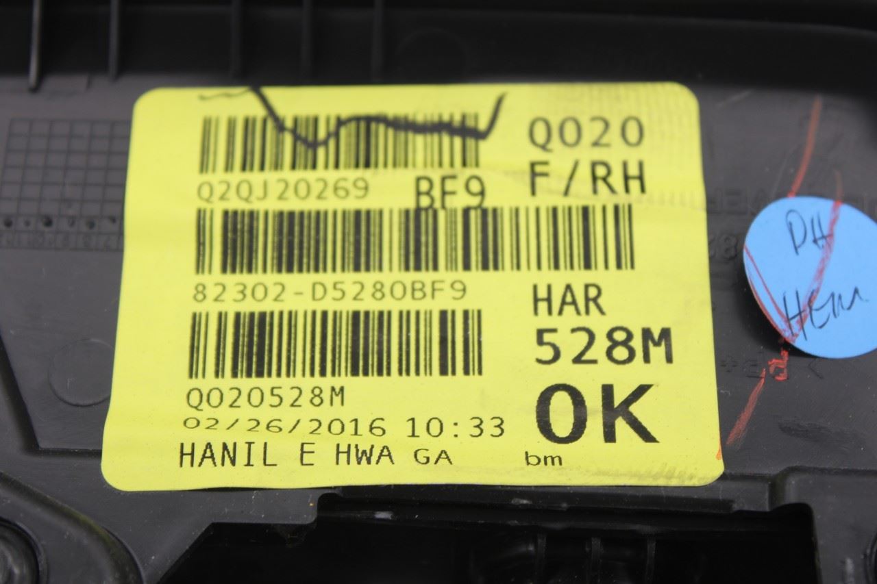 2016-2018 Kia Optima EX Front Right Side Door Trim Panel 82302-D5280BF9 OEM13