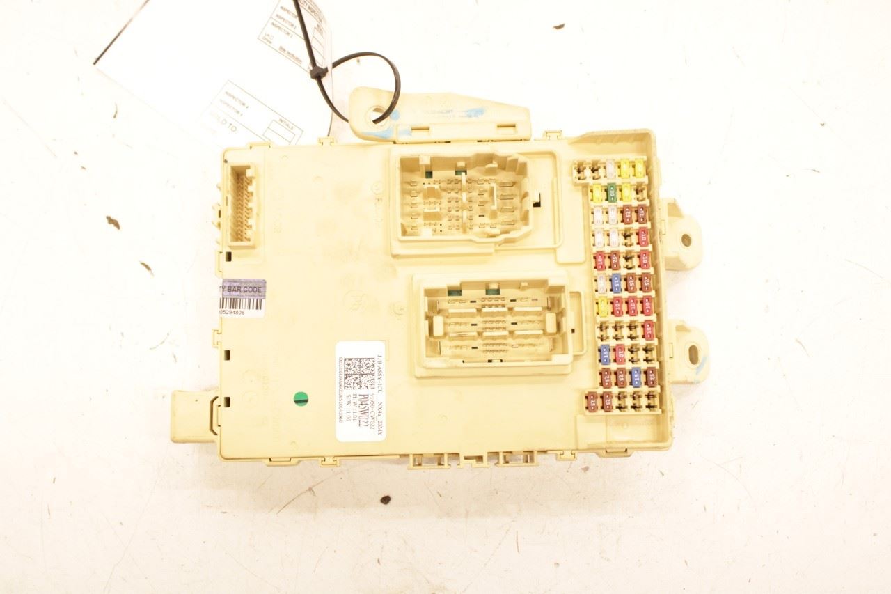 2022-23 Hyundai Tucson SEL 2.5L Cabin Instrument Panel Fuse Relay Junction Block - Alshned Auto Parts