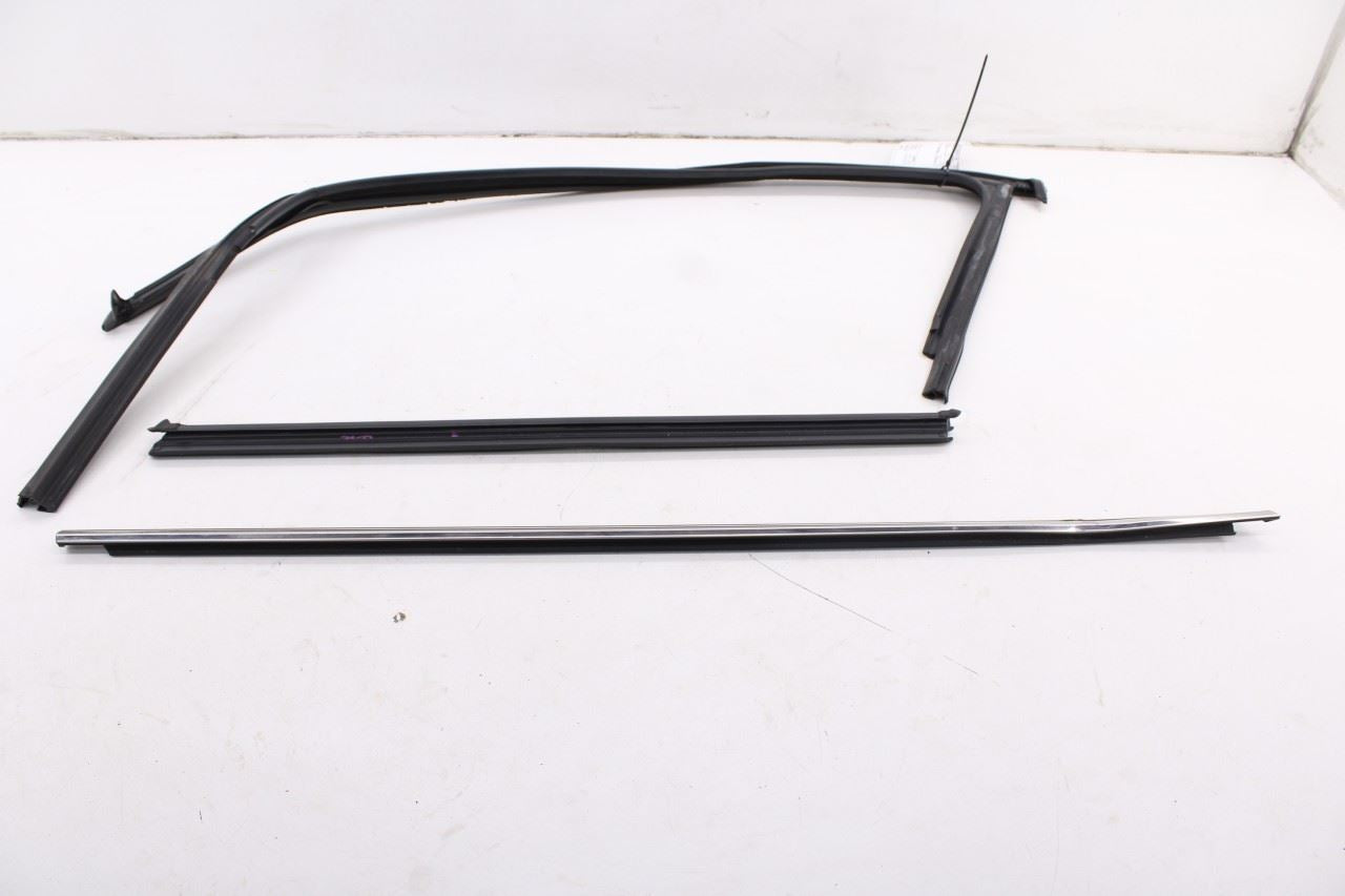 19-26 Volkswagen Jetta SE FR RH Door Run Channel w/ Belt Weatherstrip Set *ReaD* - Alshned Auto Parts