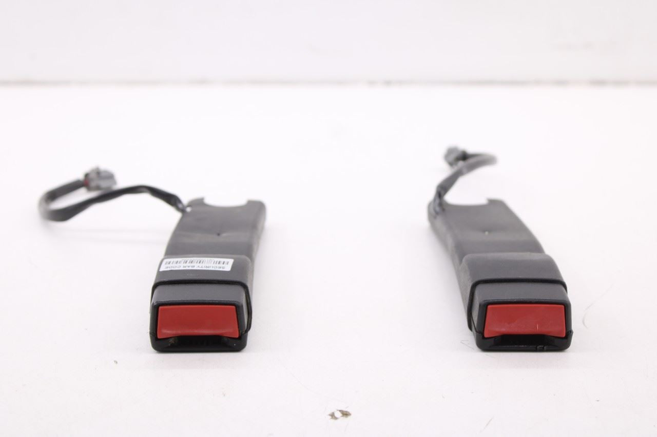 2014-24 Ram 1500 Classic Express Quad Cab Front RH LH Side Seat Belt Buckle Set3